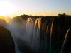 le-cascate-victoria-zambia-128-metri