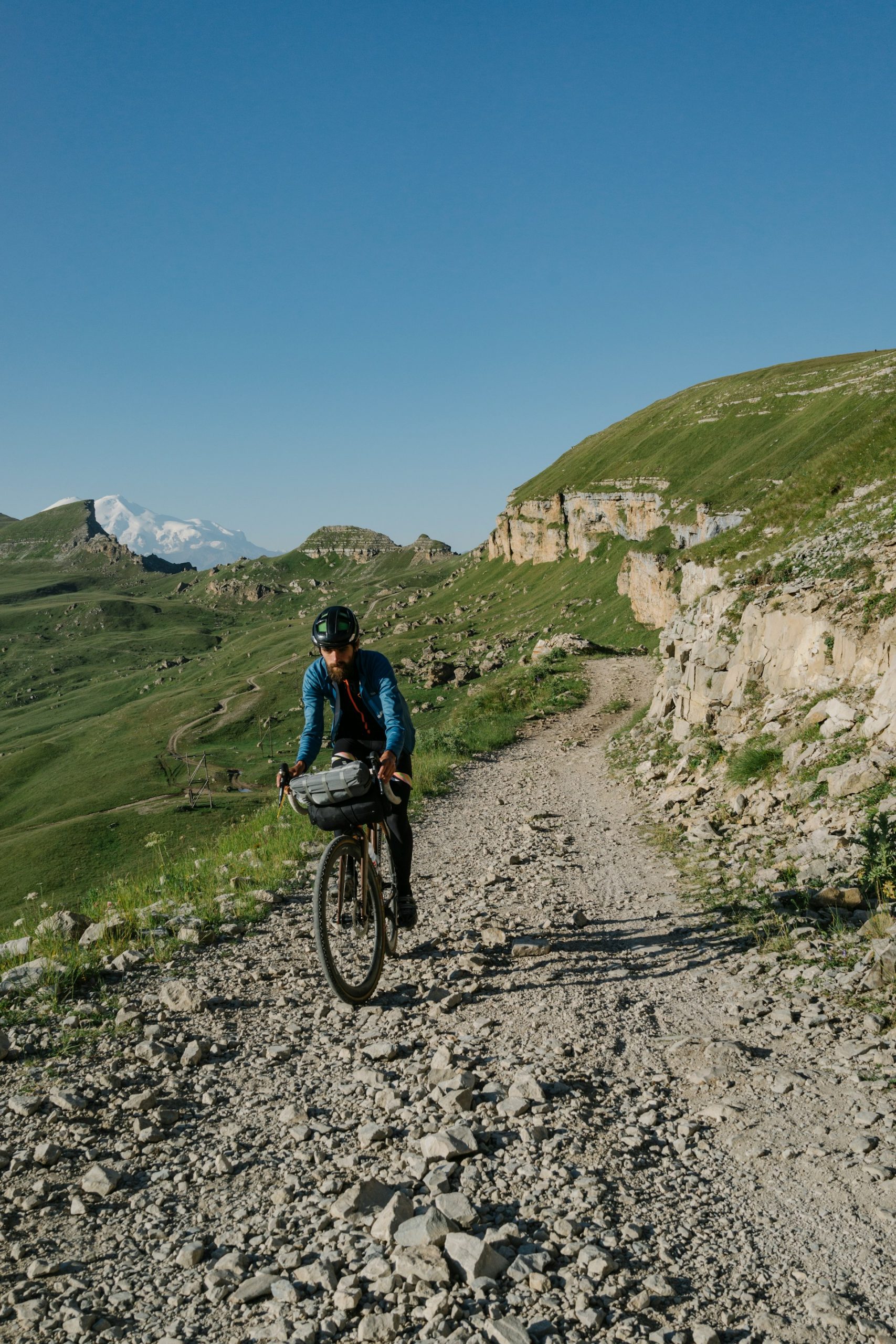 Mountain bike o bici da corsa? Gravel!