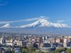 monte-ararat-turchia-punto-di-partenza-di-ogni-ascesa-allararat-il-villaggio-di-elikoy-a-2250-metri-di-altitudine-e-a-15-di-strada-da-dogubeyazit-dove-arrivano-gli-autobus-da-ankara-da-qui-c-un-sentiero-che-sale-fino-ai-2900-metri-del-campo-base-1-da-cui-poi-possibile-raggiungere-il-campo-base-2-a-4200-metri-e-infine-la-vetta-normalmente-senza-fretta-ci-vogliono-5-giorni-in-tutto-credits-serouj-ourishian-opera-propria-cc-by-40-httpscommonswikimediaorgwindexphpcurid51469965