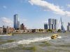 navigazione-in-water-taxi-a-rotterdam-foto-irisvandenbroek