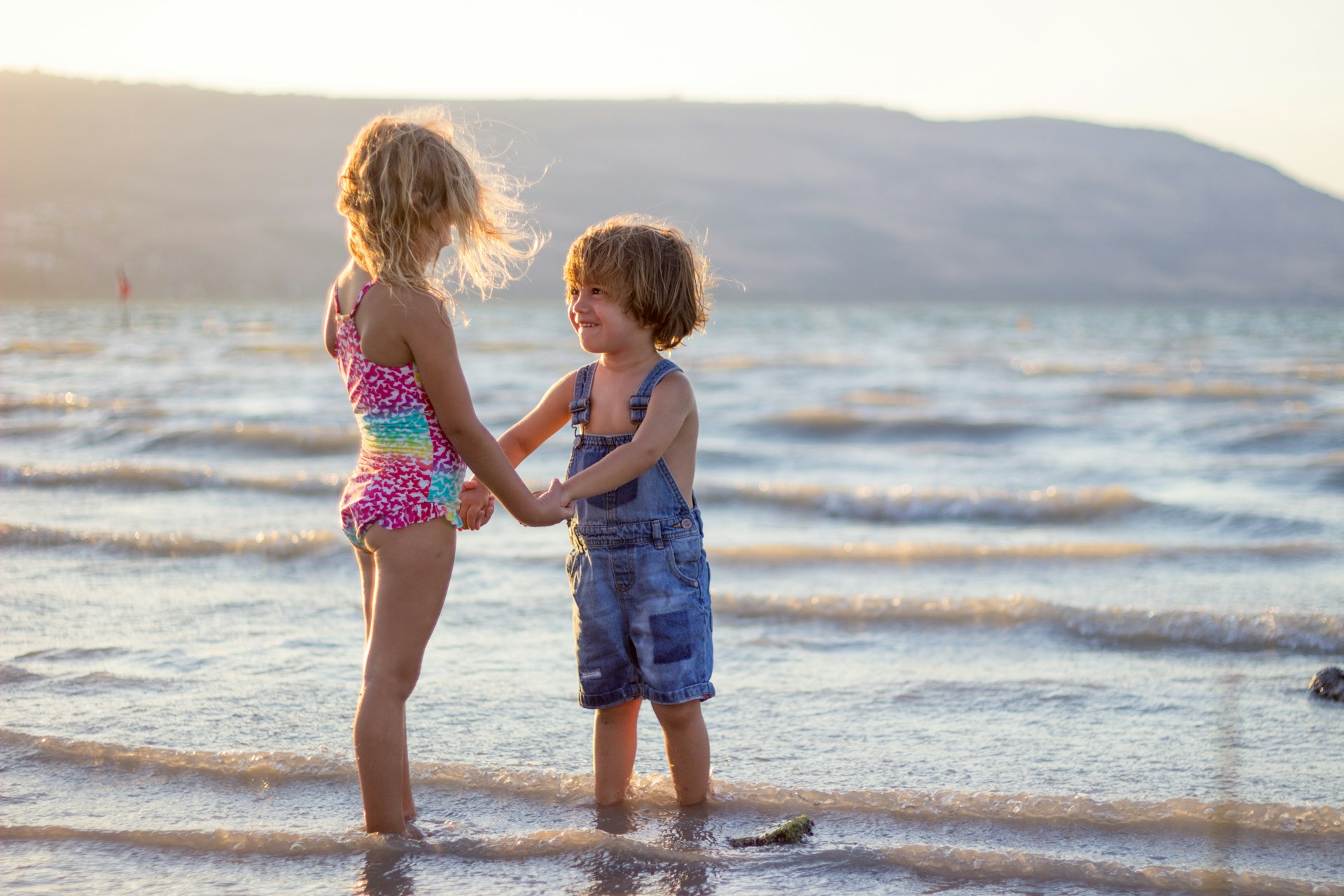 Bambini e mal di pancia in estate: il consiglio del pediatra