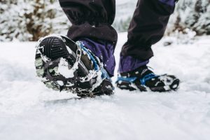 Perché NON dovresti usare "catenelle" o "ramponcini" sulla neve