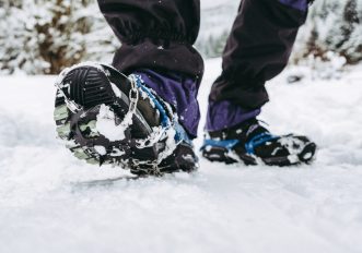 Perché NON dovresti usare "catenelle" o "ramponcini" sulla neve