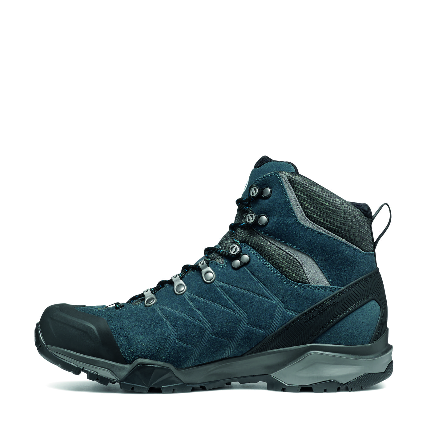 Scarpa ZG Trek GTX: un classico scarpone duraturo e affidabile