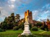 castelfranco-venetola-statua-del-giorgione-e-i-giardini-del-castello