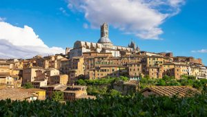 Siena città del turismo sostenibile con il trekking urbano