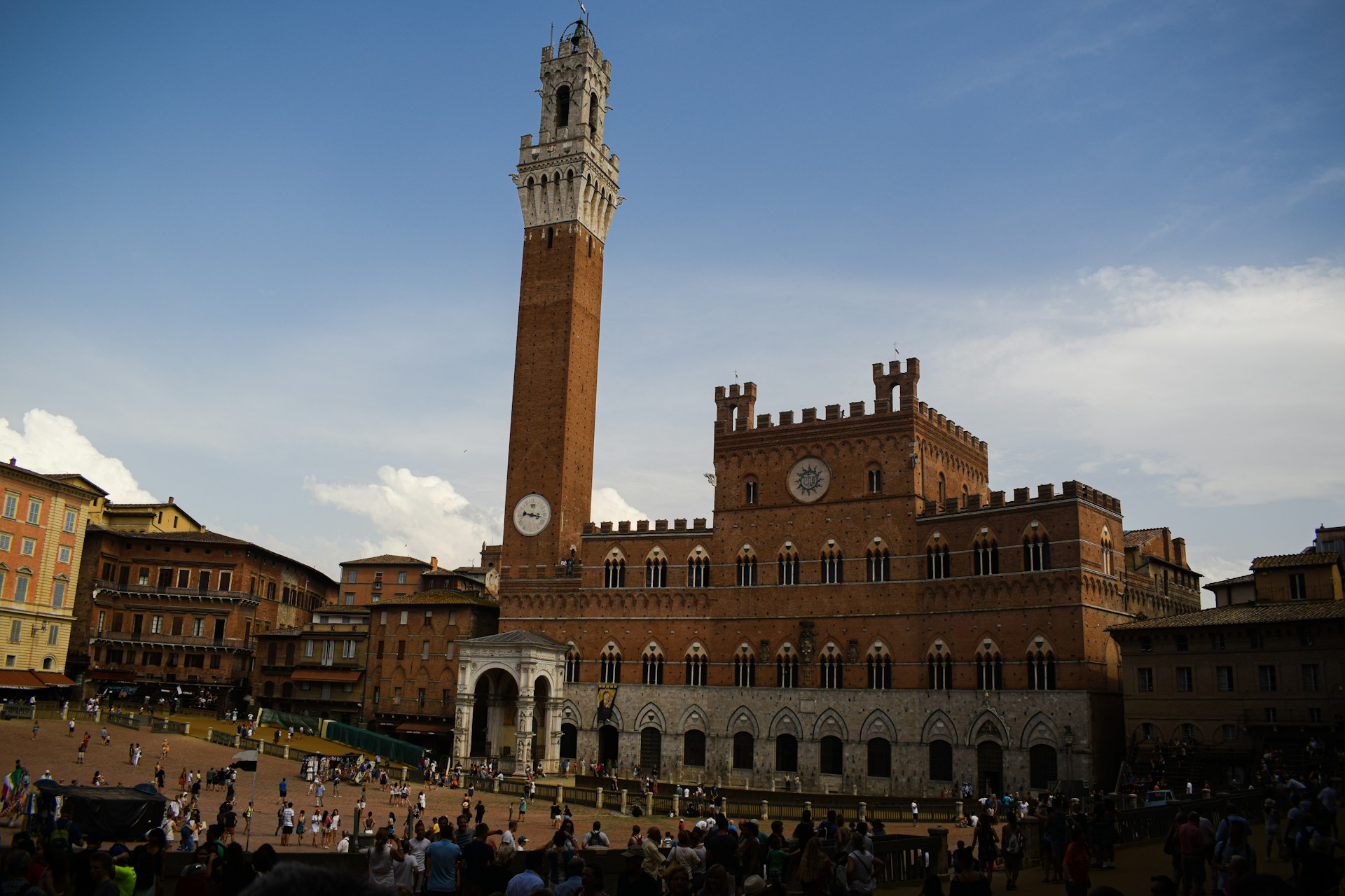 Siena città del turismo sostenibile con il trekking urbano