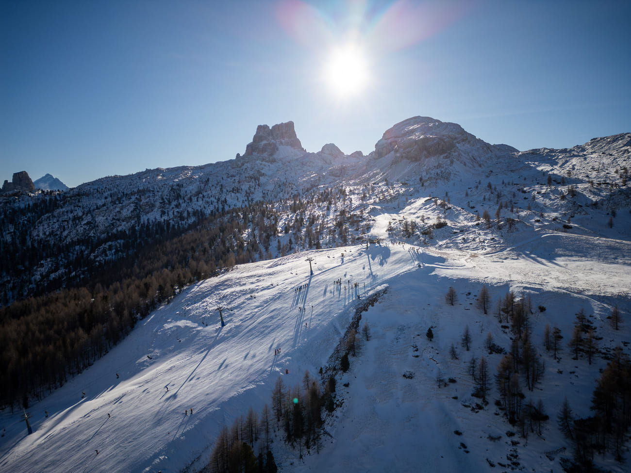 Con la prima neve a Cortina si scia di già: impianti aperti al Col Gallina