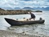 in-barca-a-dumhach-beach-nel-connemara-contea-di-galway